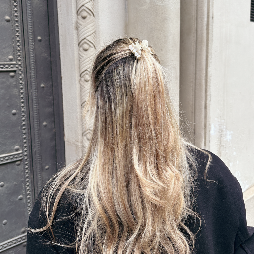 Mini Magnolia Flower Clip