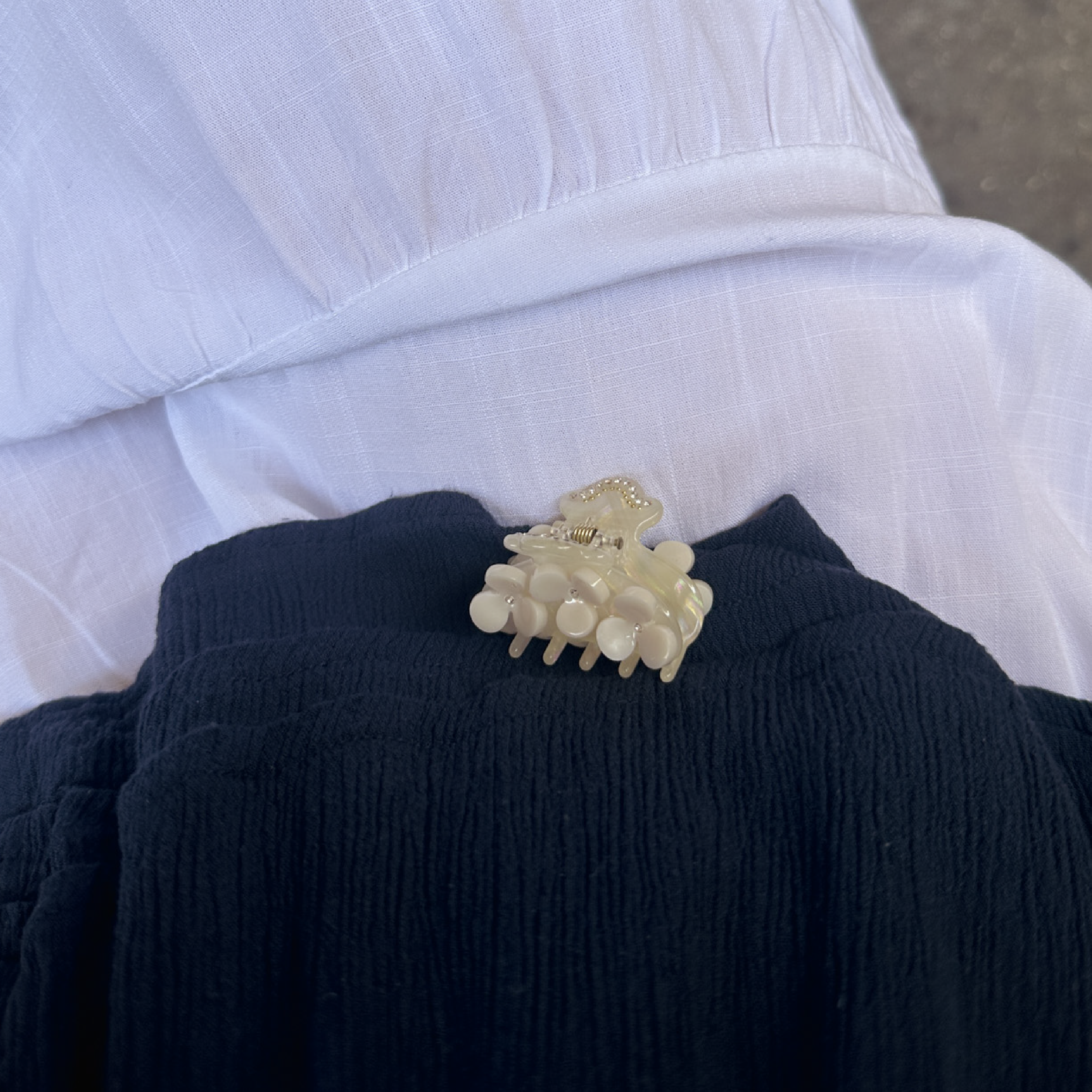 Mini Magnolia Flower Clip