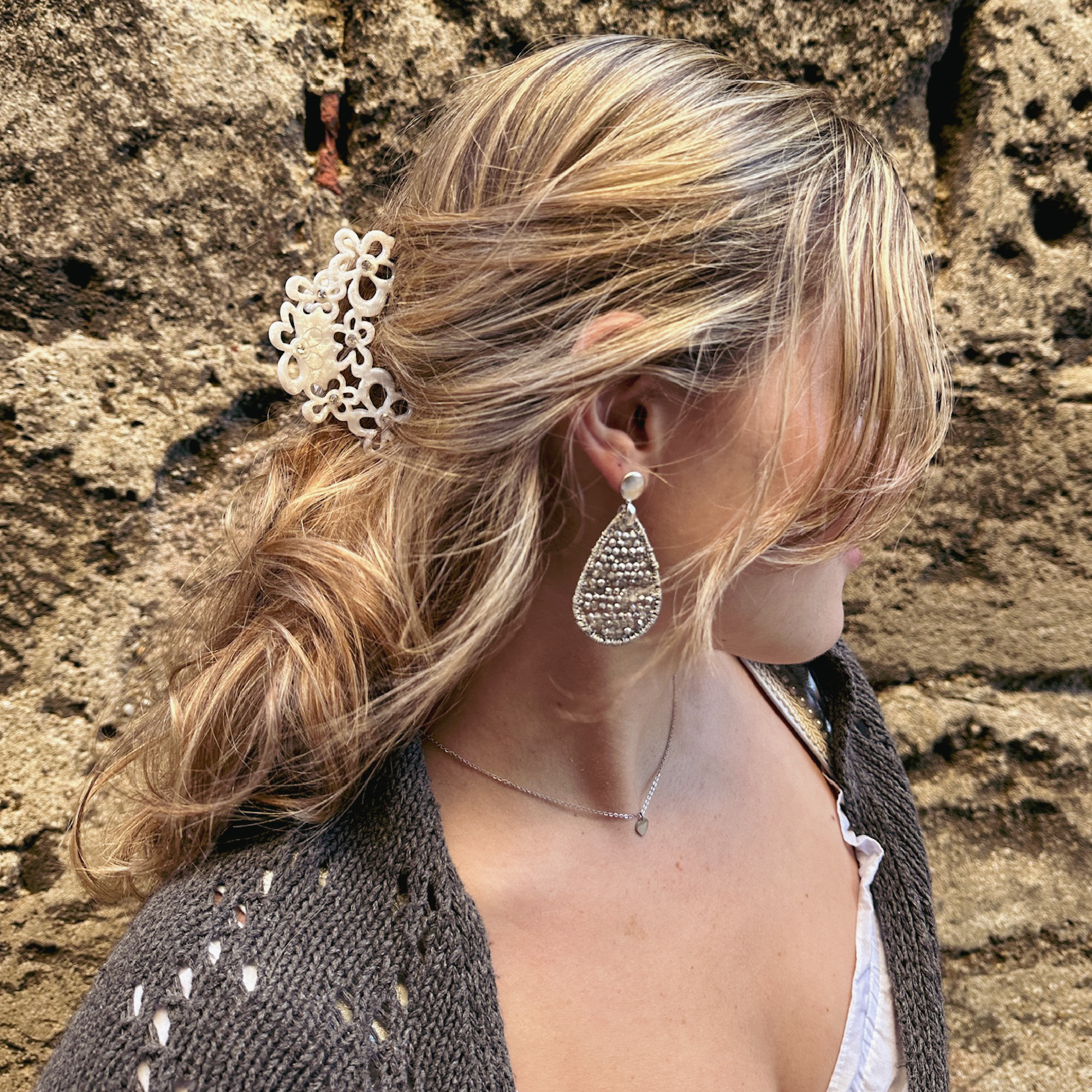 Nicci Hair Clip White