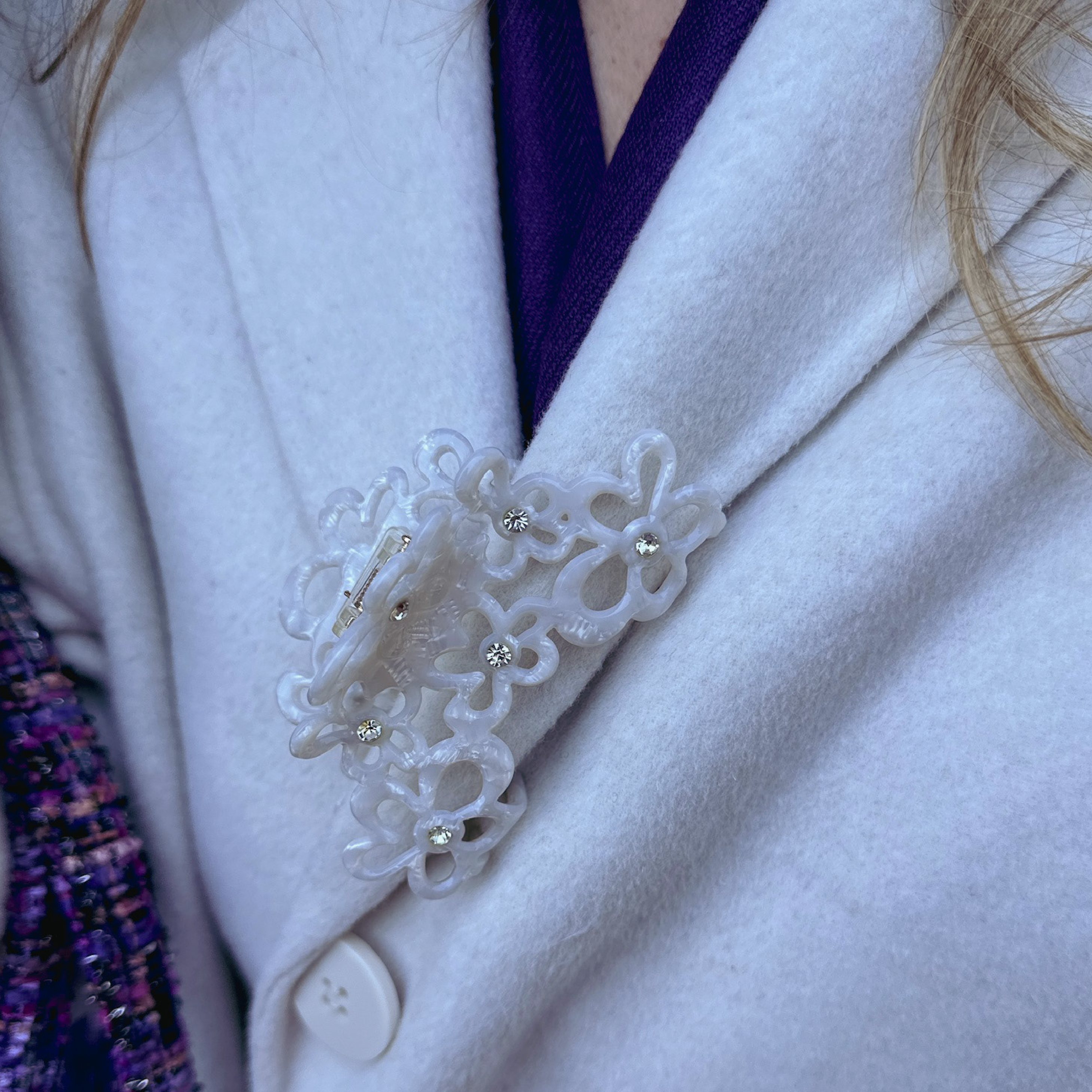 Nicci Hair Clip White