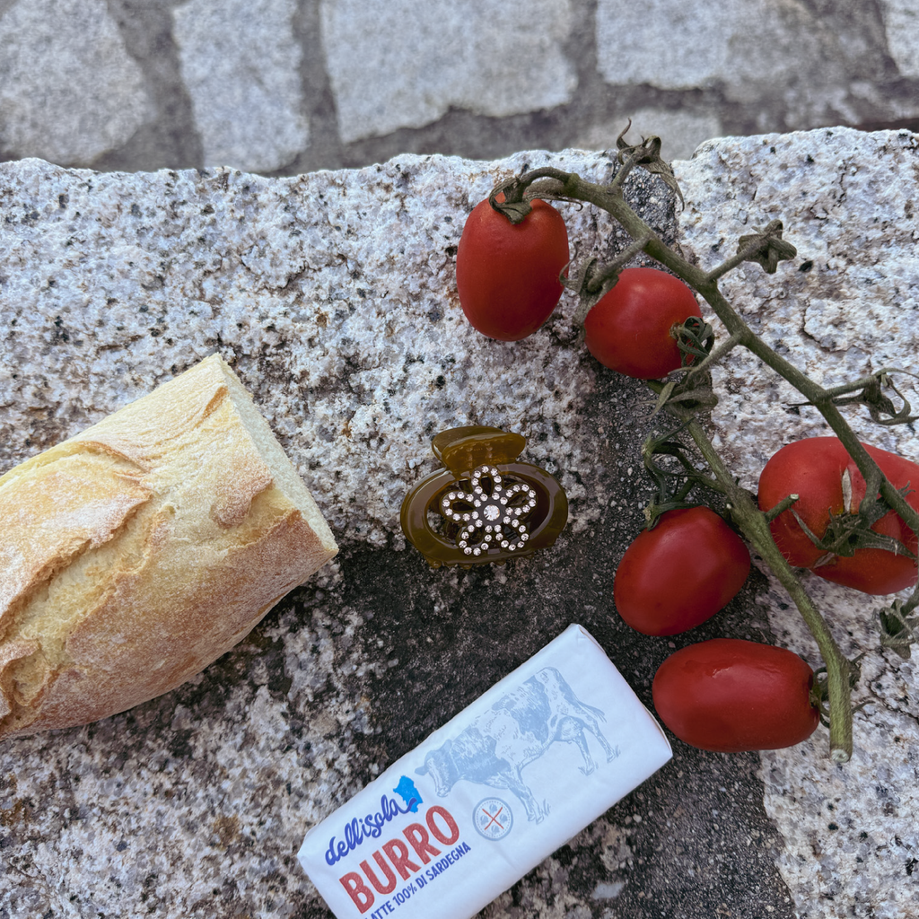 Chloe Flower Clip Brown